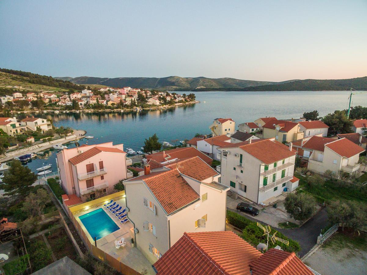 Apartments Pralija Zaboric Εξωτερικό φωτογραφία
